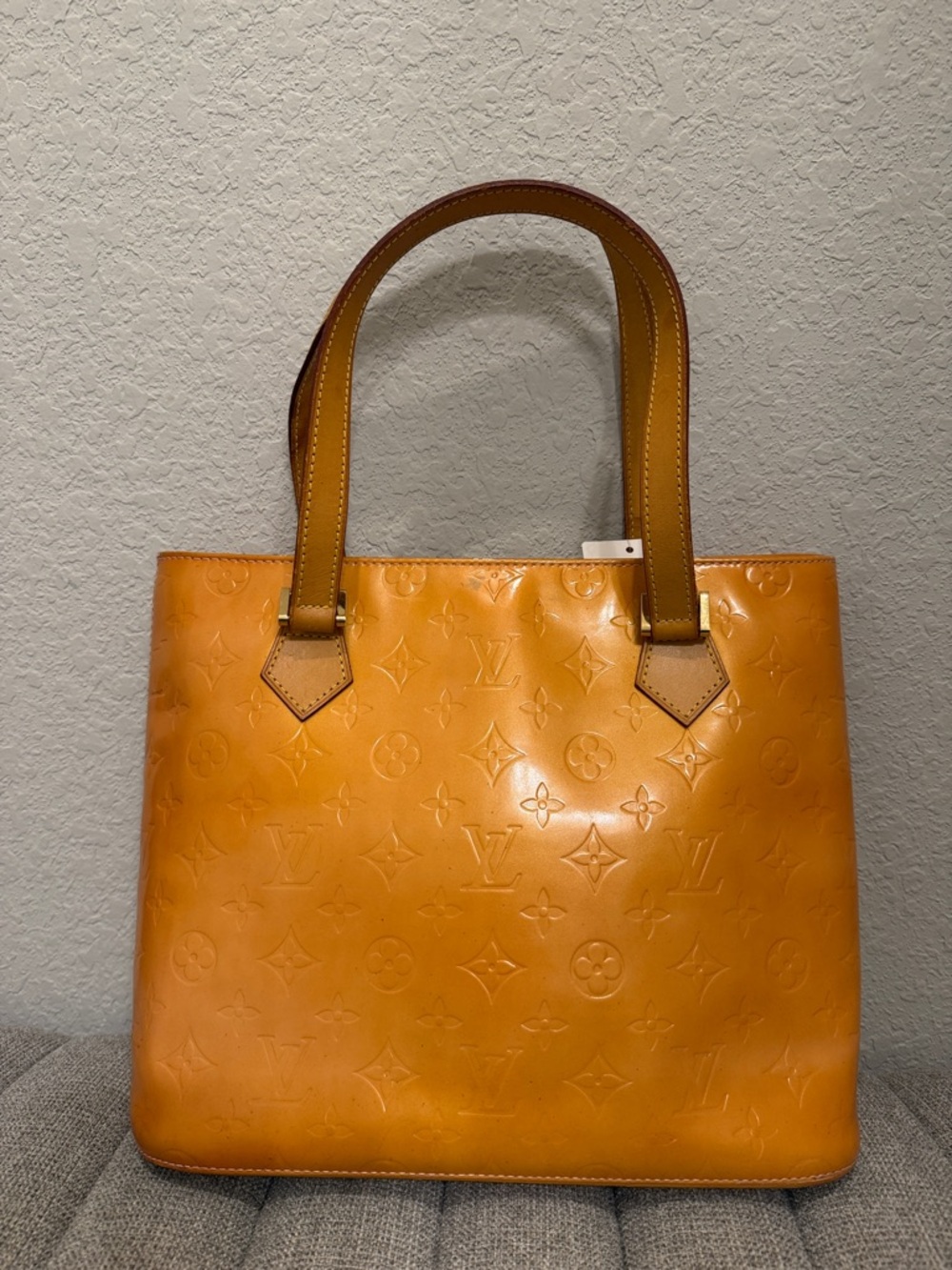 Louis Vuitton Amber Vernis Monogram Tote - Picture 2 of 13